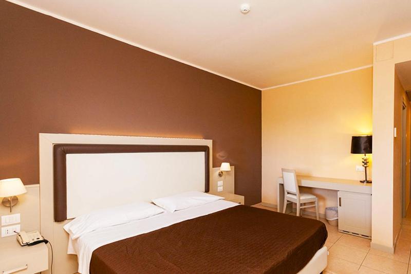 Vale-Mare-Tropea Hotel Екстериор снимка